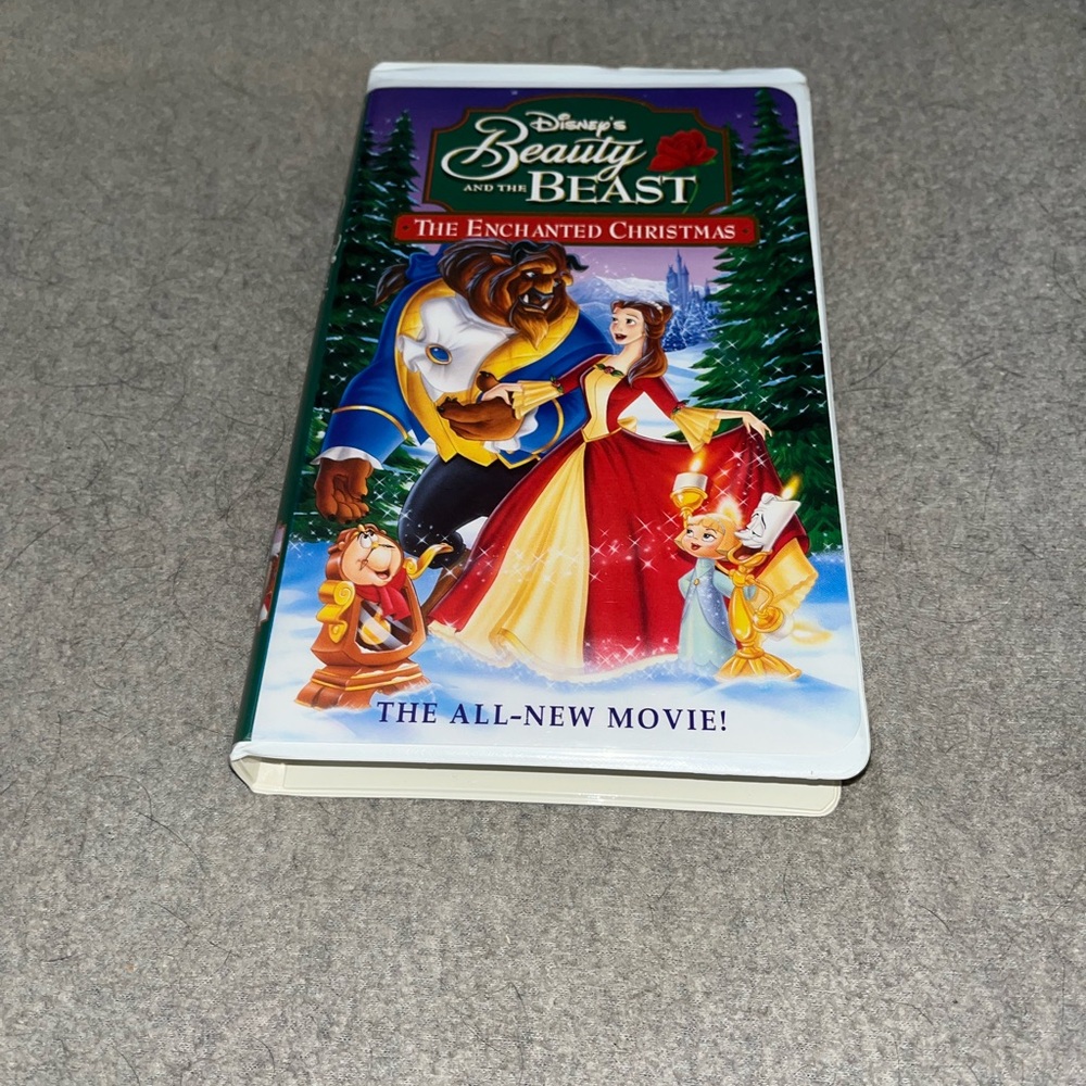 Disney’s Beauty & The Beast Enchanted Christmas VHS Movie